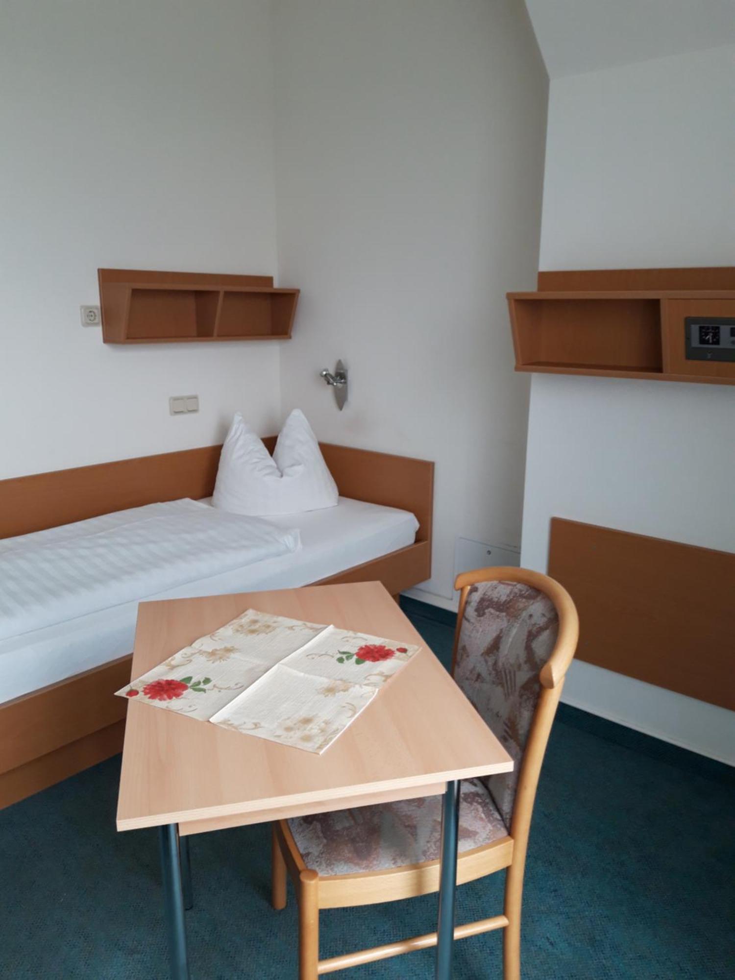 Hotel Zum Sportforum Blankenburg  Zimmer foto